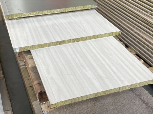 Купить Изолированные составные панели на здание 2500mmx550mmx25mm шлюпки Производство в сети